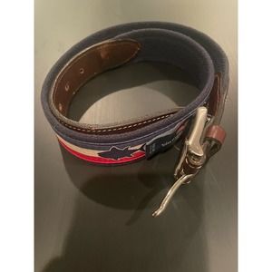 Boys vineyard vines red white and blue fish belt. Vineyard vines belt. Size 30